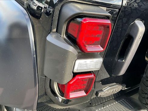 Used 2023 Ford Bronco Raptor AWD/4WD image 27