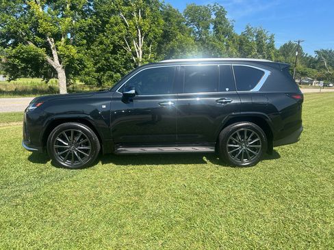 Used 2026 Lexus LX 600 F Sport AWD/4WD image 8