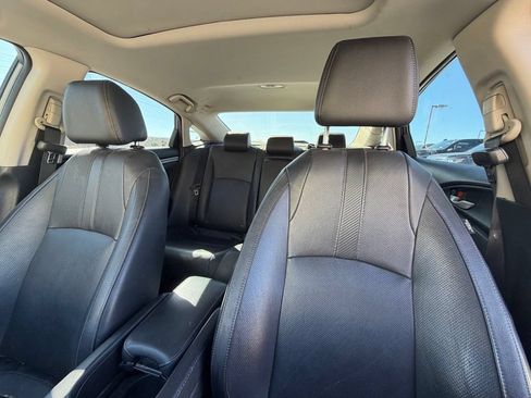 Used 2017 Honda Civic Touring image 11