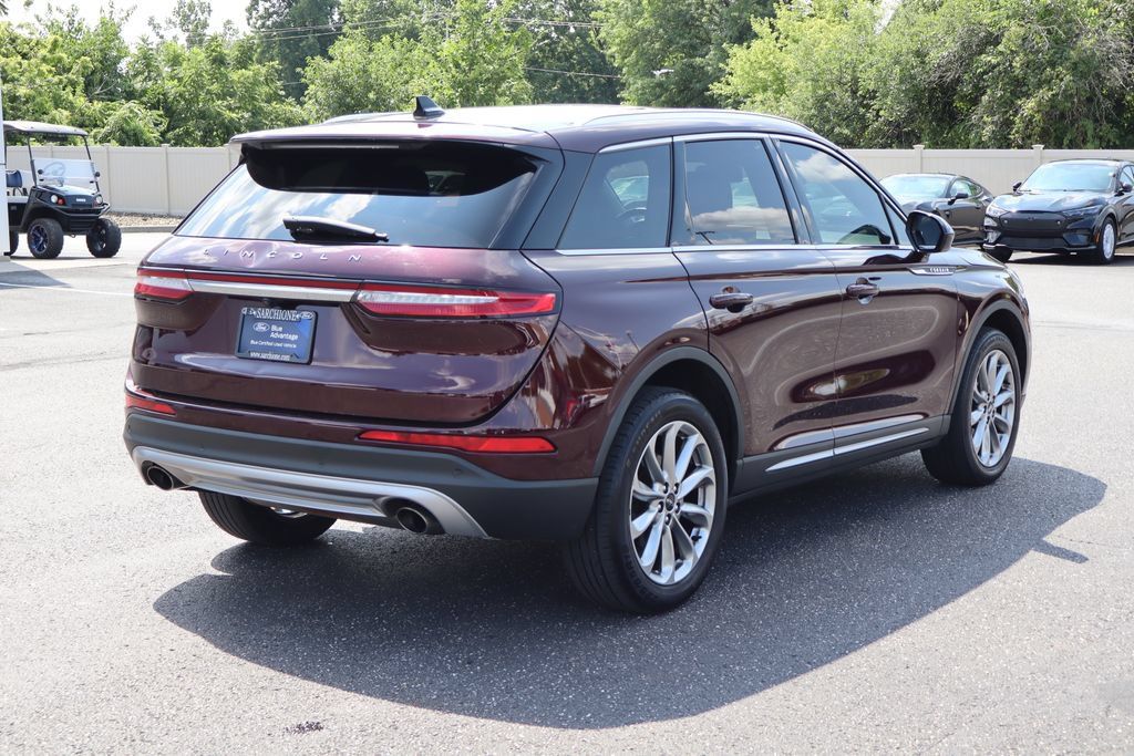 Used 2020 Lincoln Corsair AWD w/ Premium Package image 3
