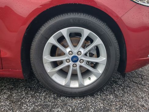 Used 2019 Ford Fusion SEL FWD image 9