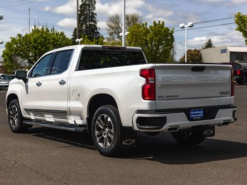 Used 2023 Chevrolet Silverado 1500 High Country AWD/4WD image 14