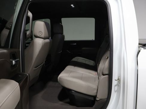 Used 2022 GMC Sierra 2500 SLT w/ SLT Premium Package AWD/4WD image 19