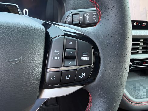 Used 2026 Ford Explorer ST-Line w/ ST-Line Street Pack AWD/4WD image 22