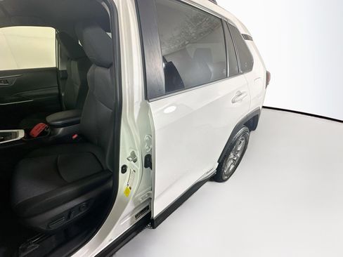 Certified 2025 Toyota RAV4 XLE AWD/4WD image 12