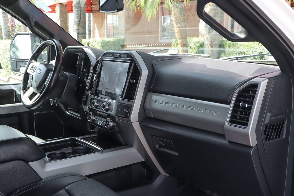 Used 2022 Ford F350 Lariat w/ Black Appearance Package AWD/4WD image 46