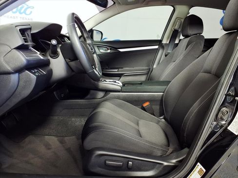 Used 2020 Honda Civic EX image 8
