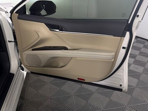 Used 2024 Toyota Camry LE image 30
