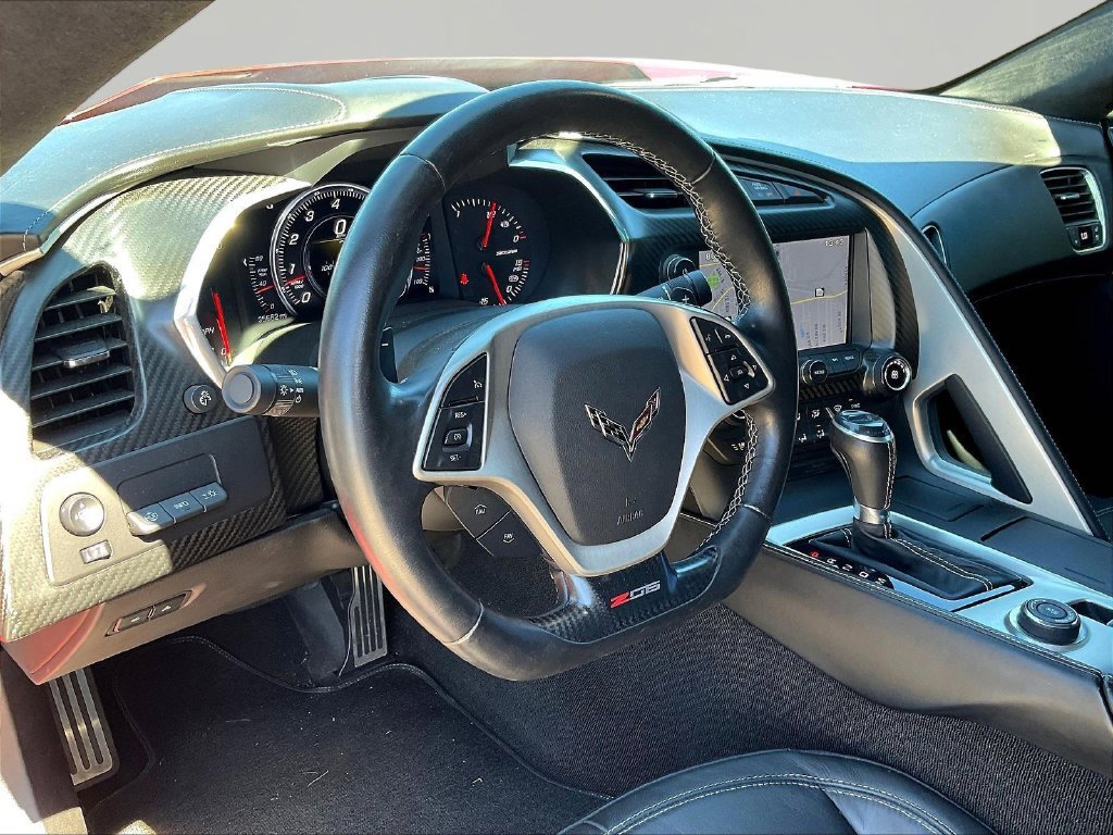 Used 2015 Chevrolet Corvette Z06 w/ 3LZ Preferred Equipment Group RWD image 18