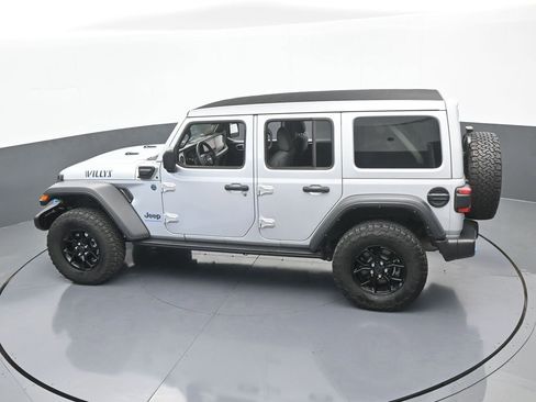 Used 2024 Jeep Wrangler Unlimited image 54