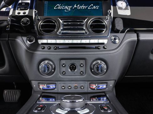 Used 2017 Rolls-Royce Wraith image 41
