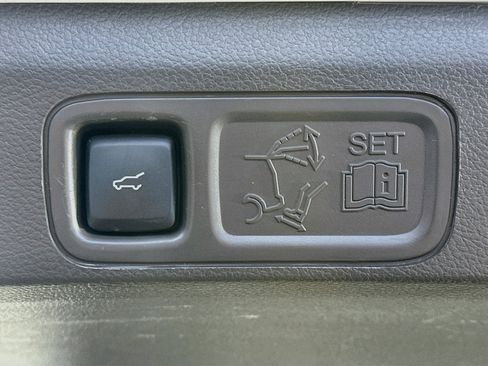 Used 2023 Lincoln Navigator Reserve AWD/4WD image 33