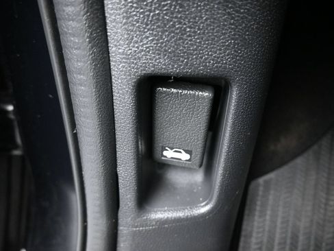 Used 2018 Honda Odyssey EX image 30