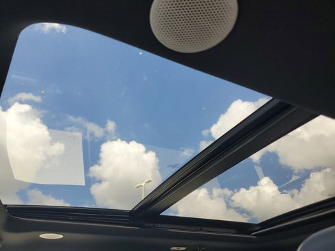 Used 2024 Ford F150 Platinum w/ Equipment Group 702A High AWD/4WD image 33