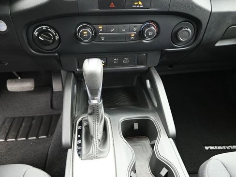 Used 2022 Nissan Frontier S w/ Technology Package AWD/4WD image 15