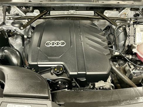 Used 2022 Audi Q5 2.0T Premium w/ Convenience Package image 24