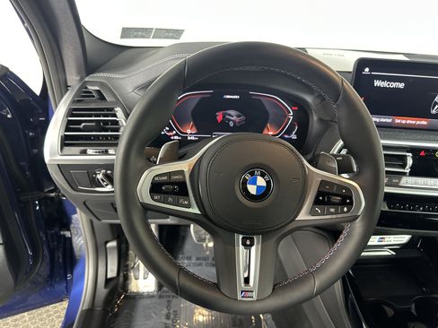 Certified 2025 BMW X4 M40i w/ Premium Package image 14