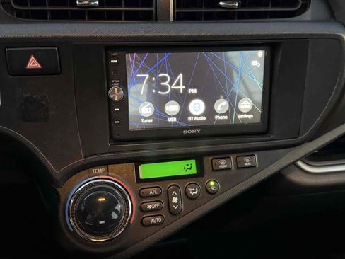 Used 2014 Toyota Prius C Two image 70