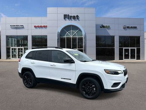 Used 2023 Jeep Cherokee Altitude Lux image 1