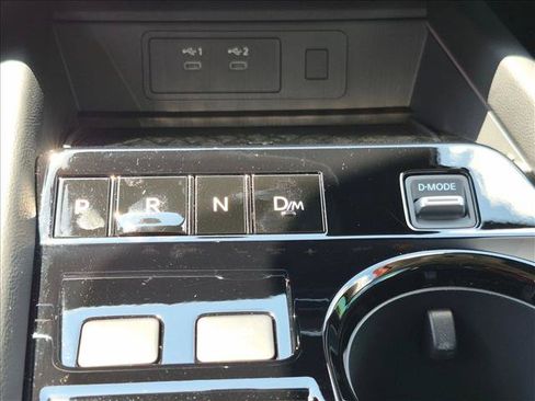 Certified 2025 Nissan Murano SL w/ Cargo Package AWD/4WD image 12