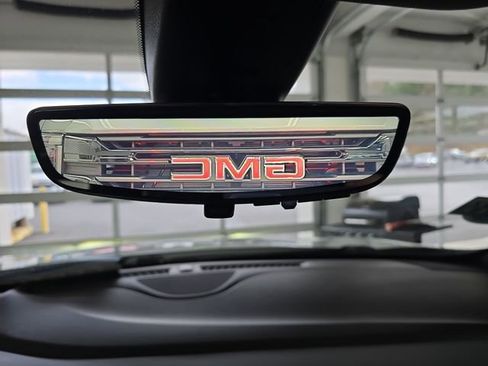 Certified 2024 Buick Enclave Premium image 22