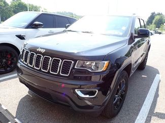 Certified 2021 Jeep Grand Cherokee Laredo X image 1