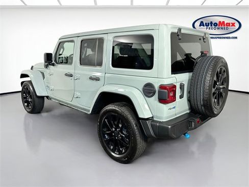 Used 2024 Jeep Wrangler Unlimited Sahara image 5