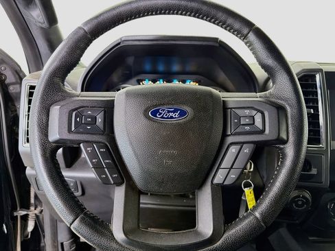 Used 2016 Ford F150 XLT w/ Equipment Group 302A Luxury RWD image 14