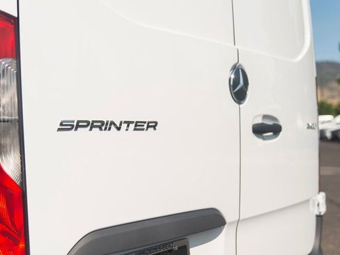 Used 2024 Mercedes-Benz Sprinter 144 Cargo image 17