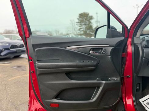 Used 2023 Honda Ridgeline RTL image 9