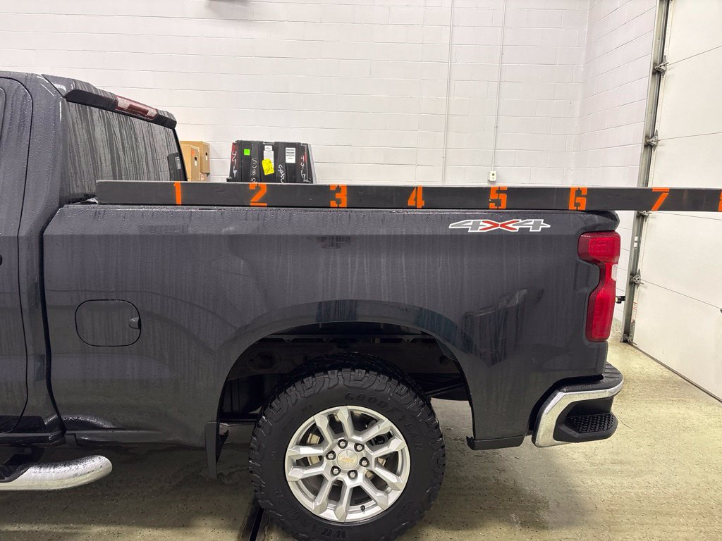Used 2024 Chevrolet Silverado 1500 LT AWD/4WD image 13