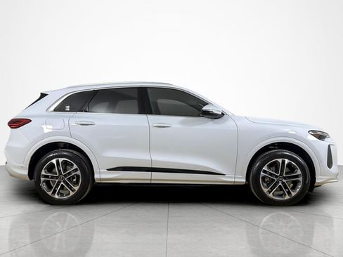Used 2026 Audi Q5 Premium AWD/4WD image 6