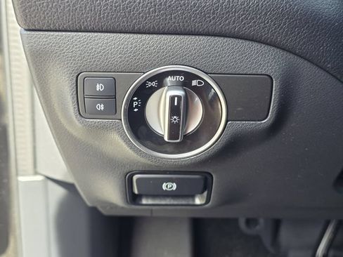 Used 2020 Mercedes-Benz GLA 250 image 30