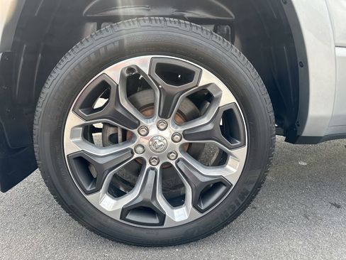 Used 2019 RAM 1500 Limited image 18