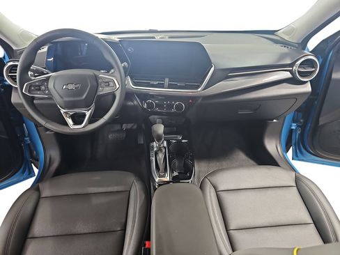 Certified 2025 Chevrolet Trax ACTIV w/ Driver Confidence Package FWD image 11