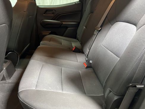Used 2024 Chevrolet Colorado W/T image 17