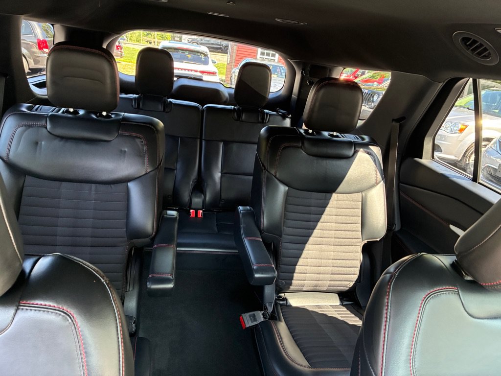 Used 2025 Ford Explorer ST-Line AWD/4WD image 24