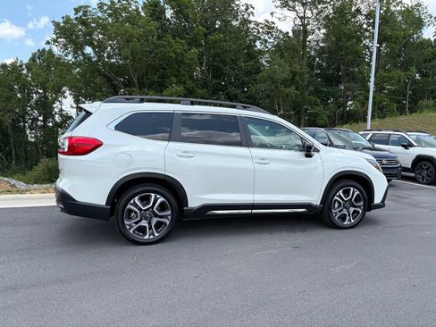 Certified 2025 Subaru Ascent Limited w/ Popular Package #2 AWD/4WD image 8