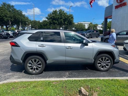 Used 2021 Toyota RAV4 XLE Premium FWD image 2