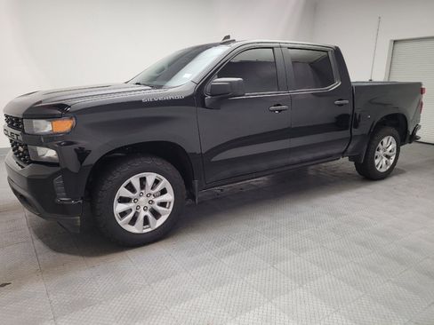 Used 2020 Chevrolet Silverado 1500 Custom w/ Custom Value Package RWD image 2