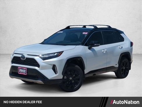 Used 2025 Toyota RAV4 XSE w/ Advanced Technology Package AWD/4WD image 1