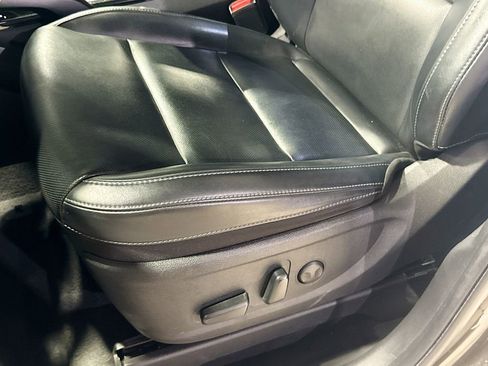 Used 2025 Kia Telluride S image 20