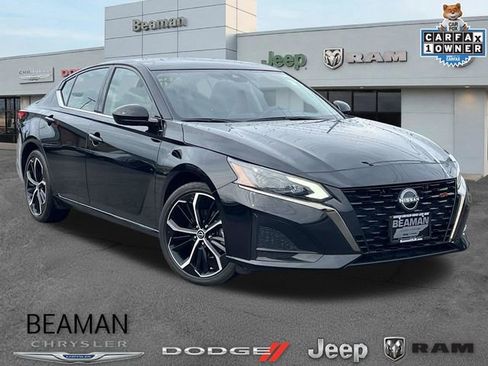 Used 2024 Nissan Altima 2.5 SR FWD image 1