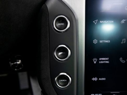 Used 2025 McLaren 750S RWD image 20
