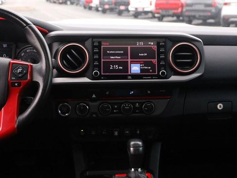 Used 2021 Toyota Tacoma TRD Sport w/ TRD Premium Sport Package AWD/4WD image 25