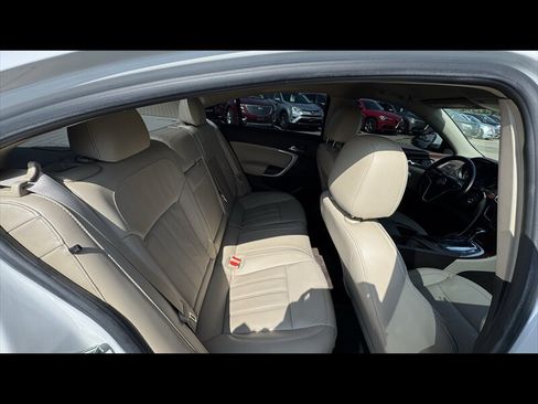 Used 2016 Buick Regal FWD image 15