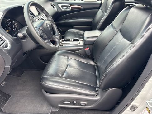 Used 2015 Nissan Pathfinder SL FWD image 23