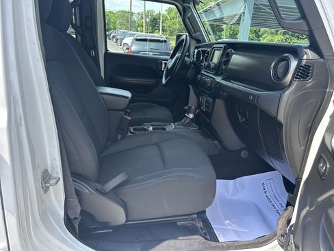 Certified 2019 Jeep Wrangler Unlimited Sport S AWD/4WD image 7