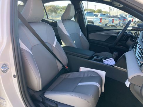 Used 2026 Toyota Camry SE image 28