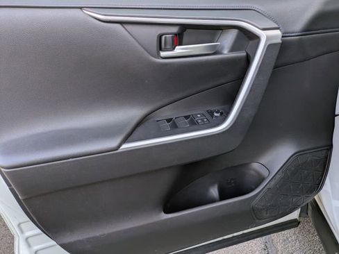 Used 2020 Toyota RAV4 XSE image 14